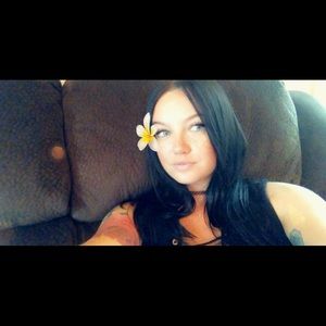 Meet your Posher, Merissa